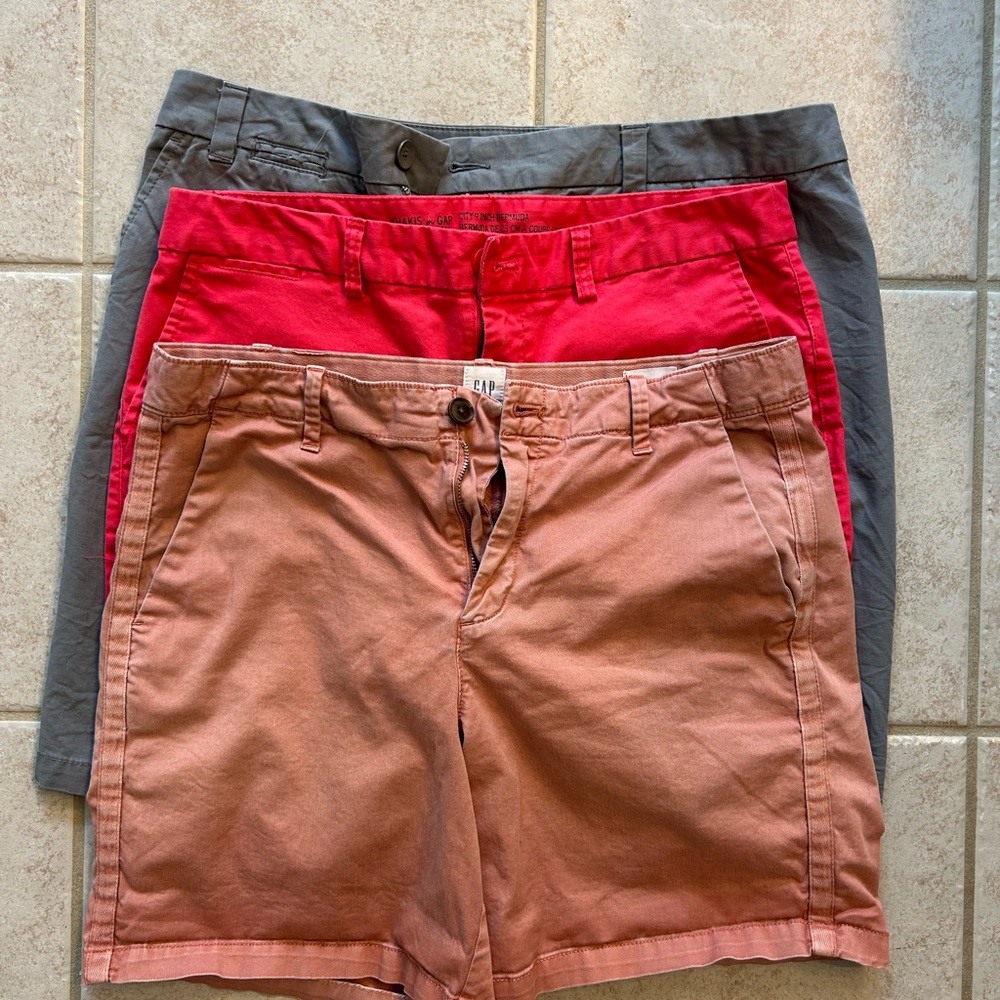 Lot of 3 pairs - GAP Women's Shorts all size 10 - Gray, Red, and coral